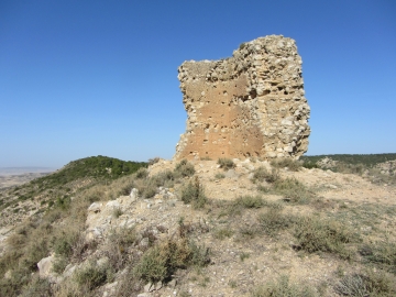 015 2014 10 25 Castillo de la Estaca (594 m.). 12,35. Ruinas.  IMG_5281