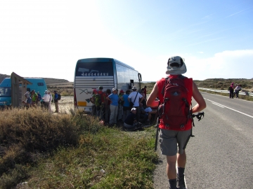 043 Llegada al autobús (15,18). IMG_5310