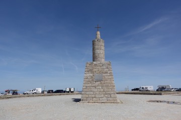 2023-04-08 MANTEIGAS PORTUGAL PICO LA TORRE (1.993 M)