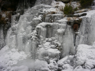 8.-CASCADA HELADA
