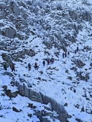 19.-Caminando-por-la-nieve-1677445797596
